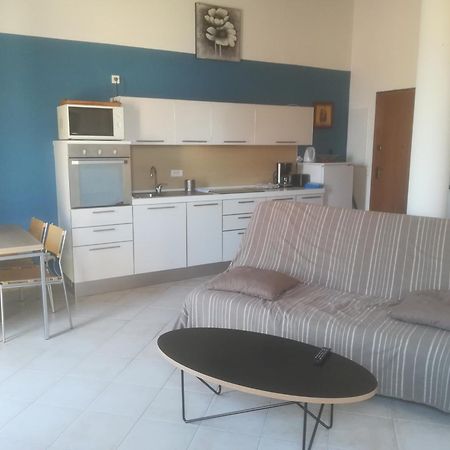 Residence Mare Turchinu Монтичело Екстериор снимка