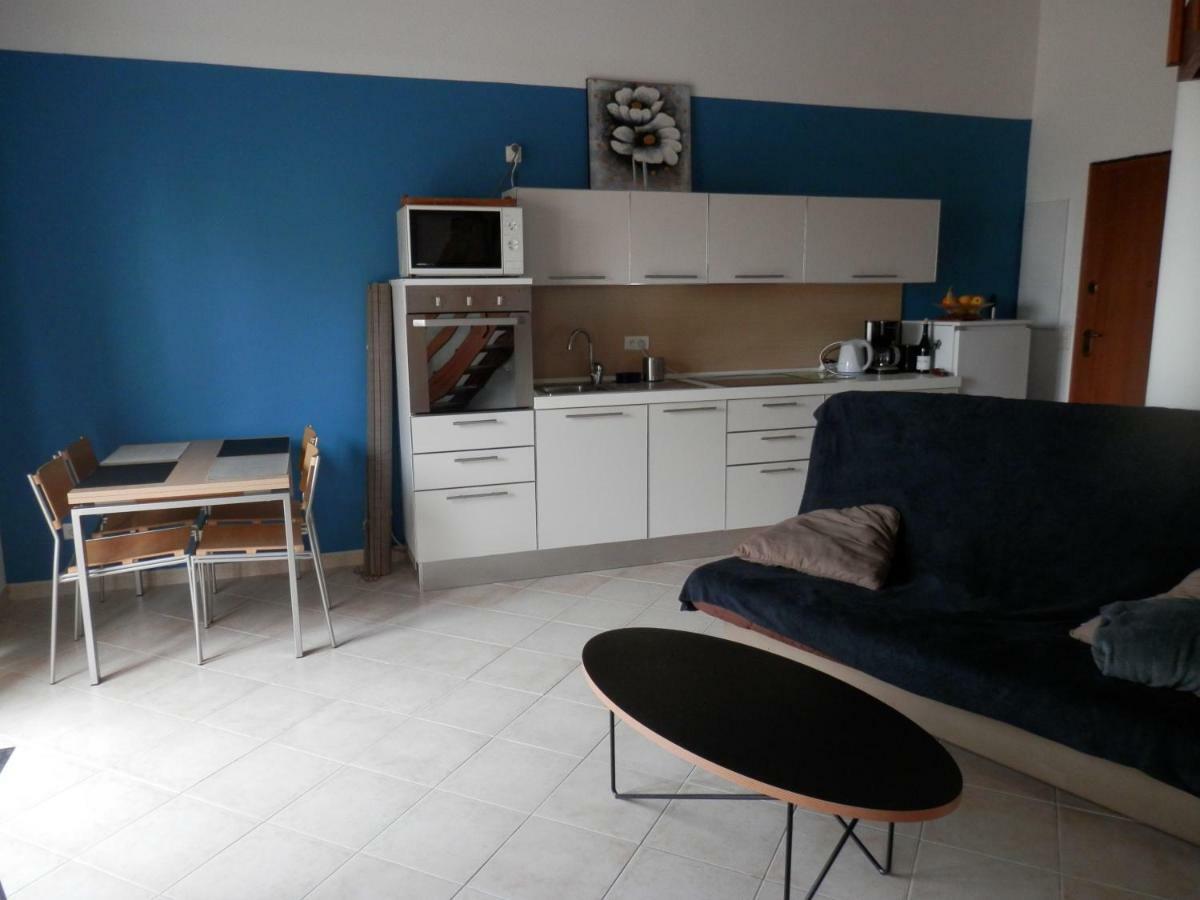 Residence Mare Turchinu Монтичело Екстериор снимка